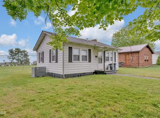 1561 Redwood Dr, Kingsport, TN 37664