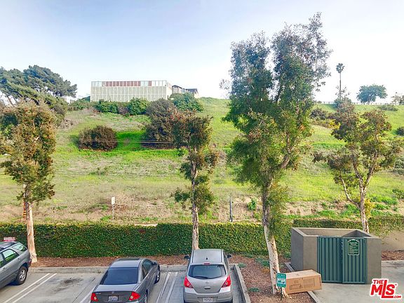 4th image of 4600 Don Lorenzo Dr APT 33