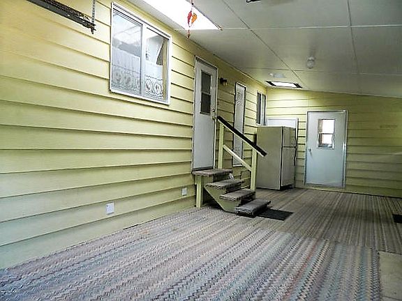 Oversize garage