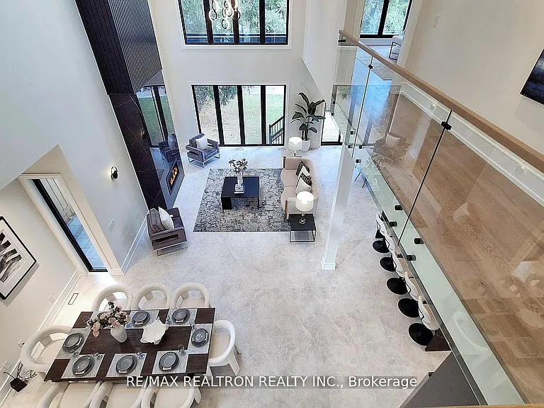 84 Murray Dr — Photo 18