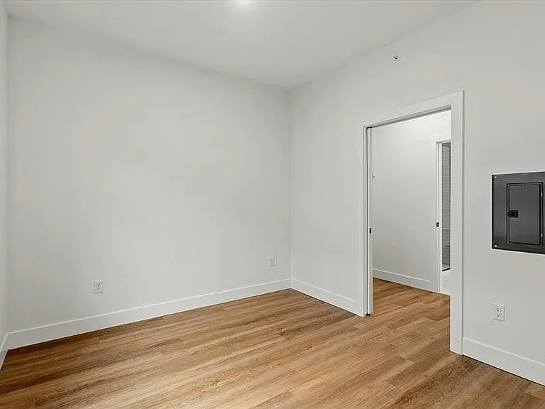 4315 S Congress Ave #214 — Photo 4