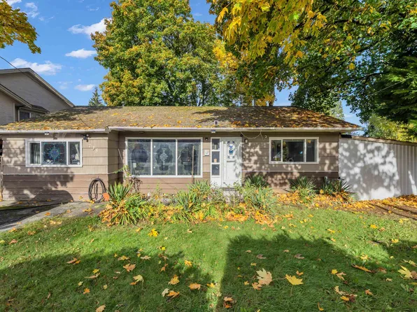 735 Lea Ave, Coquitlam, BC V3J 4H4