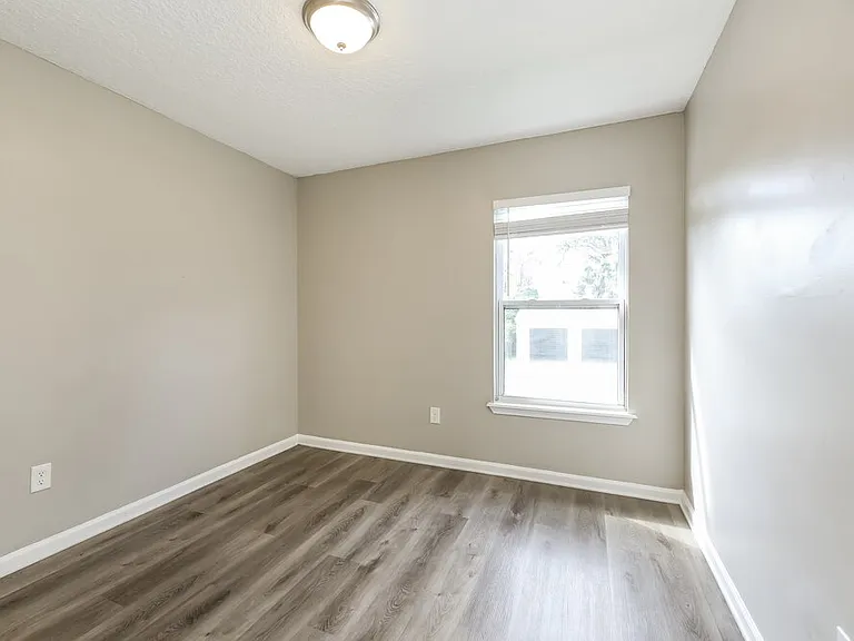 7053 Civic Club Dr — Photo 16