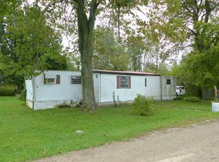 918 Center St, Walkerton, IN 46574