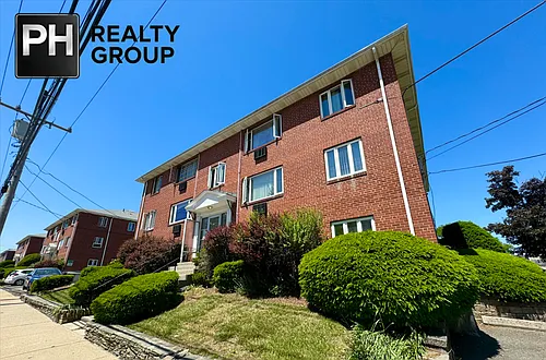 109 Warren St #3A Photo 1