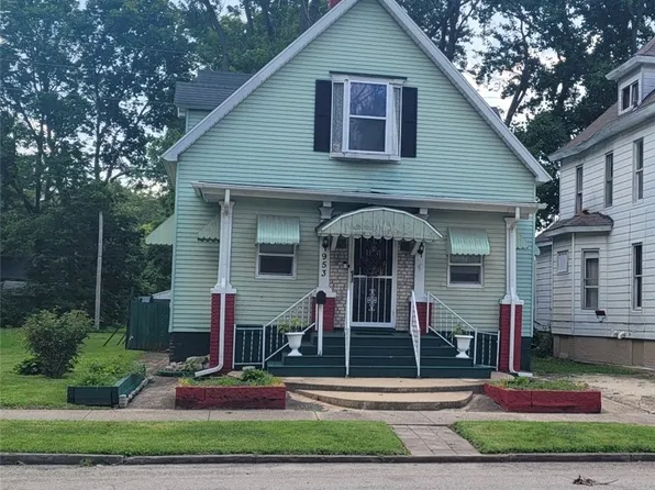 953 W Macon St, Decatur, IL 62522