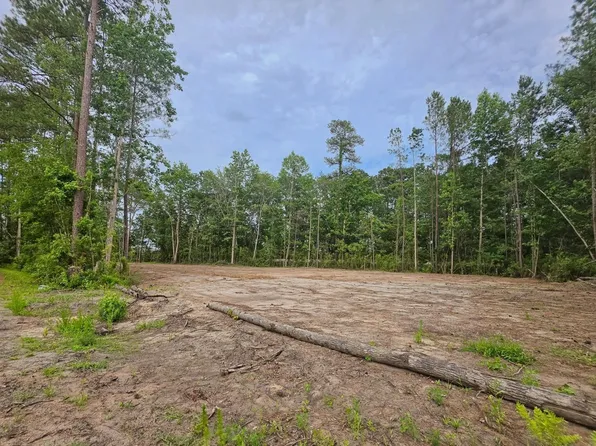 4137 Rose Bud Ln., Myrtle Beach, SC 29588