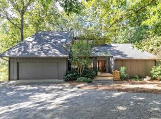 4226 Burns Heritage Trl NE, Roswell, GA 30075