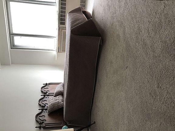 3rd image of 135 E 71st St APT 10B