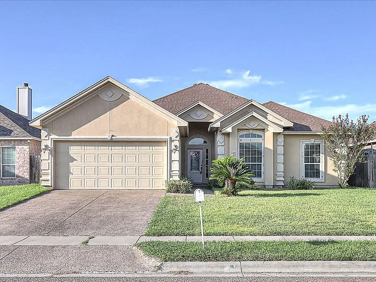 5810 Aava — Photo 1