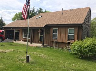 S105W30835 Phantom View Dr, Mukwonago, WI 53149
