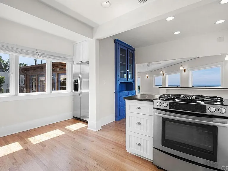 1654 Camino Del Mar #UPPER — Photo 18