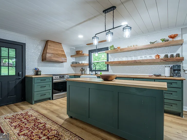 236 Pioneer Trl — Photo 9