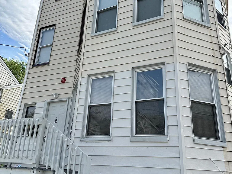 2 N 4th St — Photo 1