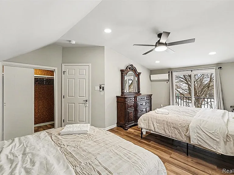 710 Hartland Dr — Photo 29