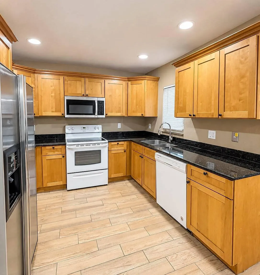 2 bed, 2.0 bath, 1200 sqft, $2,750 — Photo 1