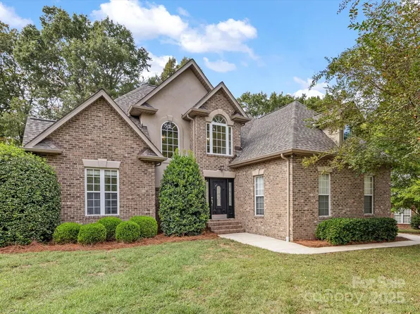 7006 Waggoners Glen Ln, Charlotte, NC 28226