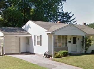 103 Crest Dr, Pawtucket, RI 02861