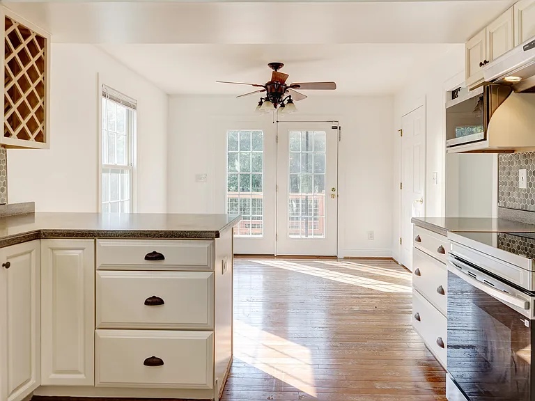 185 Angie Pl — Photo 13