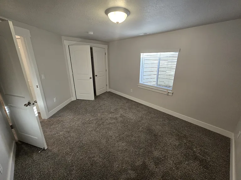 1481 N Arcadia Dr — Photo 11
