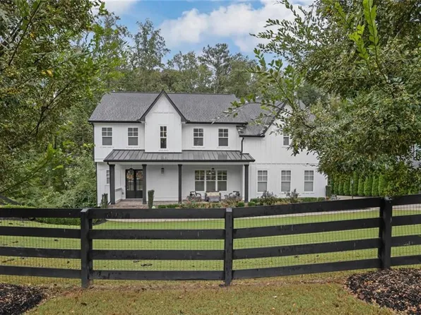 2410 Kingsley Dr NE, Marietta, GA 30062