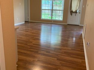 3007 Brook Dr, Huntsville, TX 77340