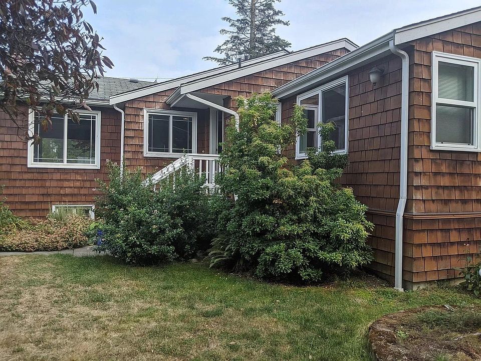 1st image of 13107 Palatine Ave N #10868244