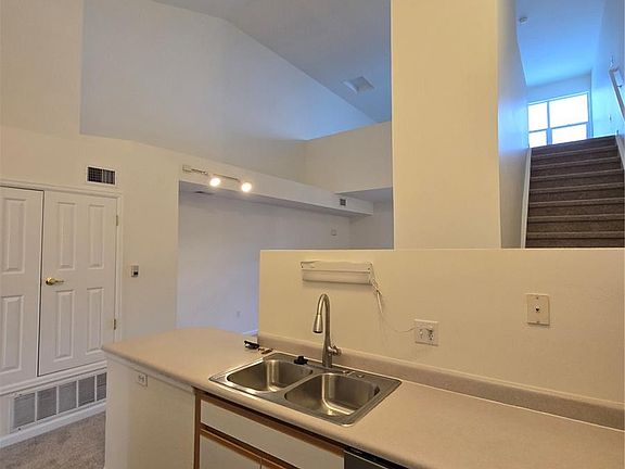 4th image of 3233 S Zeno Court #E