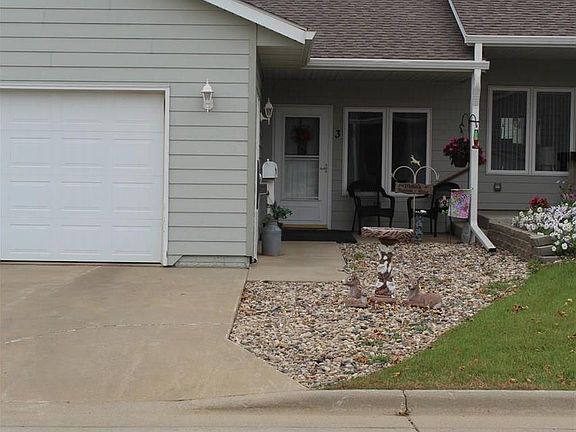 2nd image of 705 N Mundt Ave Unit 3