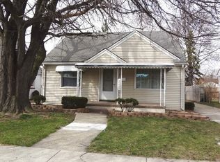 8233 State Park, Center Line, MI 48015