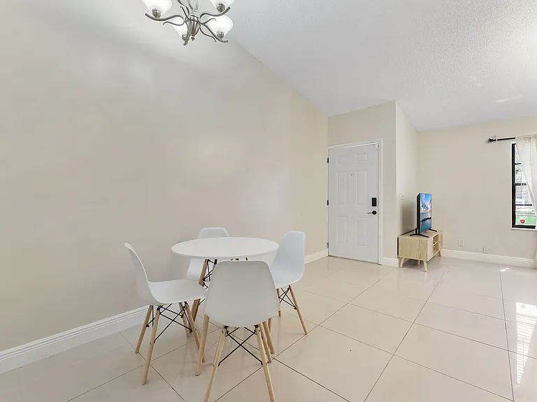 3648 NW 83rd Ln — Photo 13