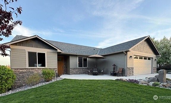 2nd image of 4062 Knowles Road
