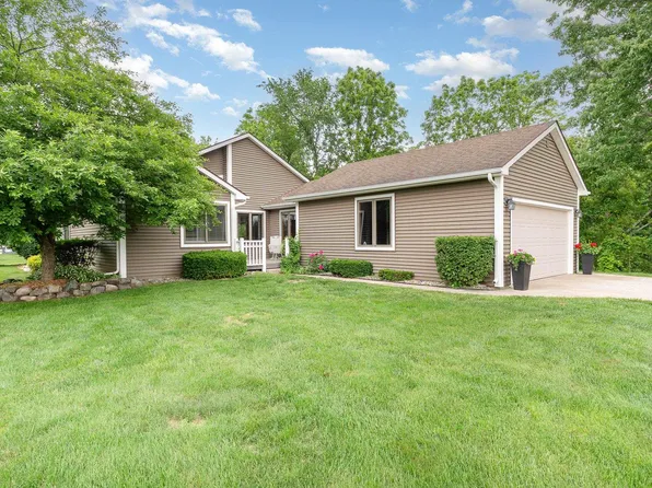 9930 N River Rd, Freeland, MI 48623