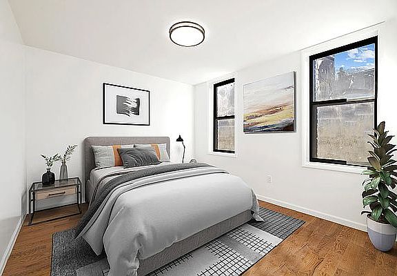 3rd image of 222 W 10th St