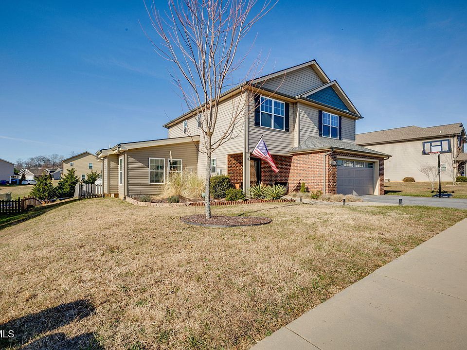 1st image of 2054 Meadow Creek Ln
