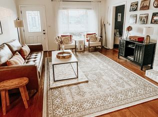 215 Hemingway Rd, Saint Matthews, KY 40207