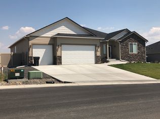 1473 W Goodlander Rd, Selah, WA 98942