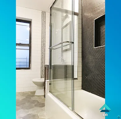 Rented by EXR | media 27