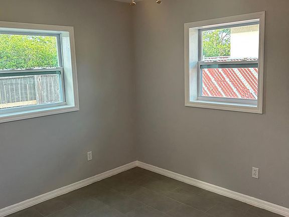 5th image of 646 77th Ave N #1