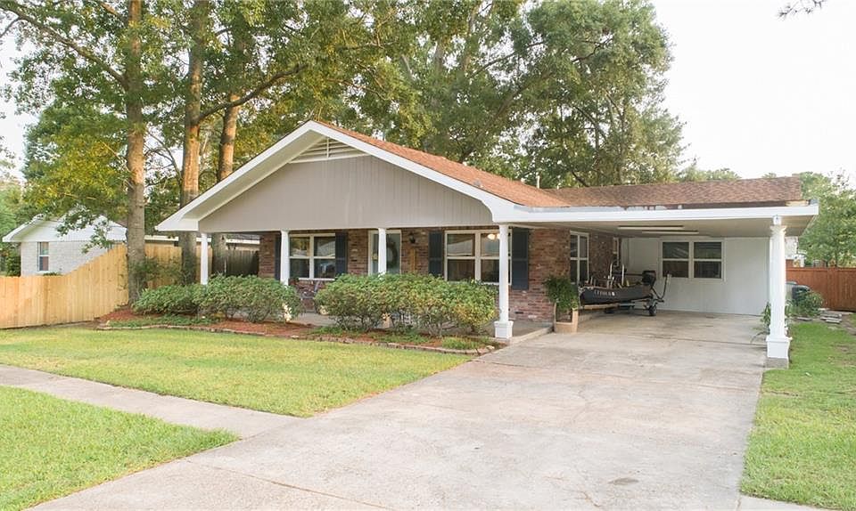 1st image of 439 Cumberland Dr