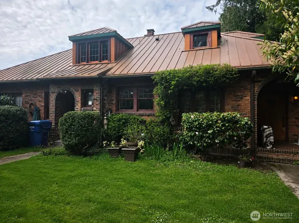 11217 2nd Avenue NW, Seattle, WA 98177