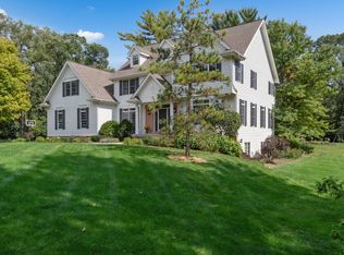 21465 N Fox Hollow Dr, Barrington, IL 60010