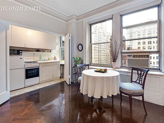 3rd image of 161 W 86th St APT 7CC