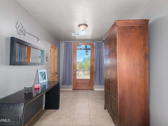 5th image of 44807 N 20th St