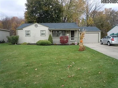 904 Afton Ave photo 1