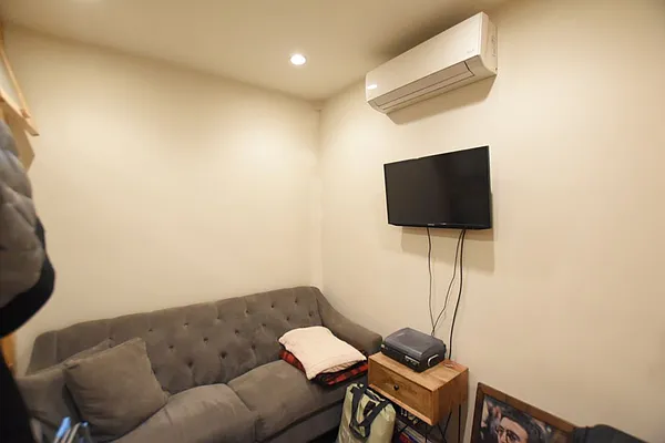 Rented by REAL New York | media 4