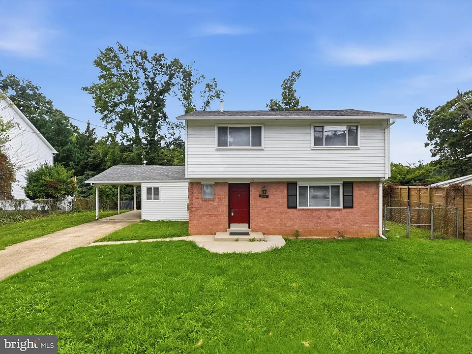 6818 Rolling Rd