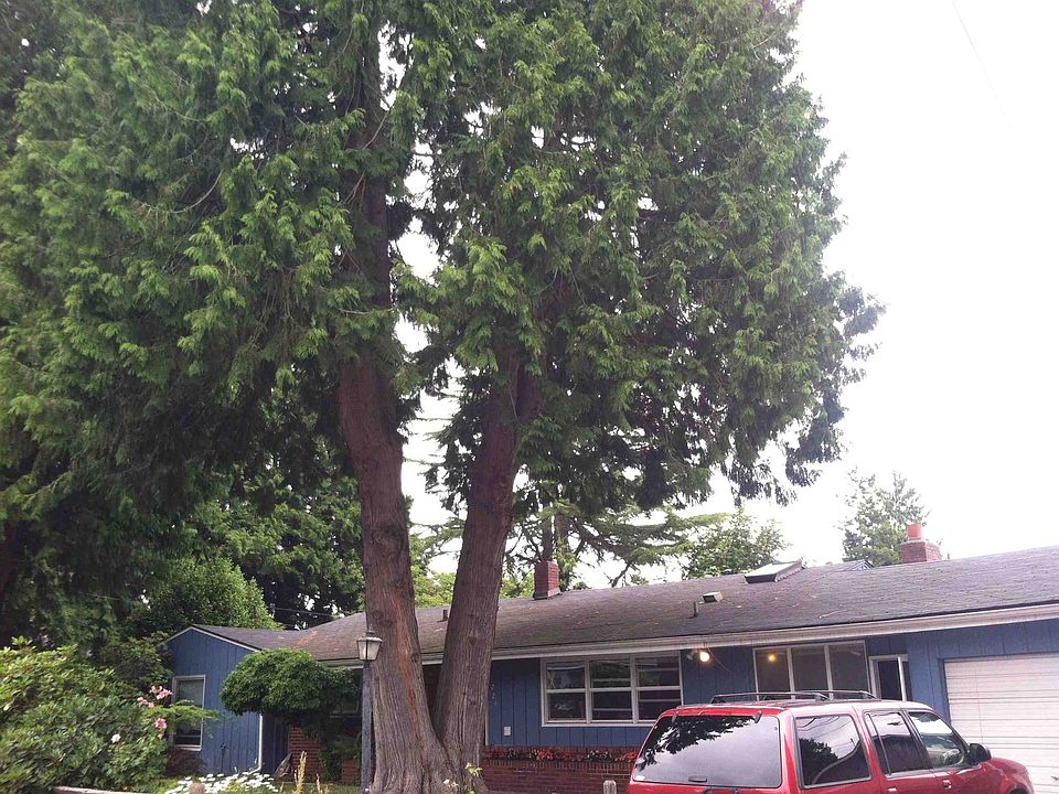 2nd image of 10728 23rd Ave NE