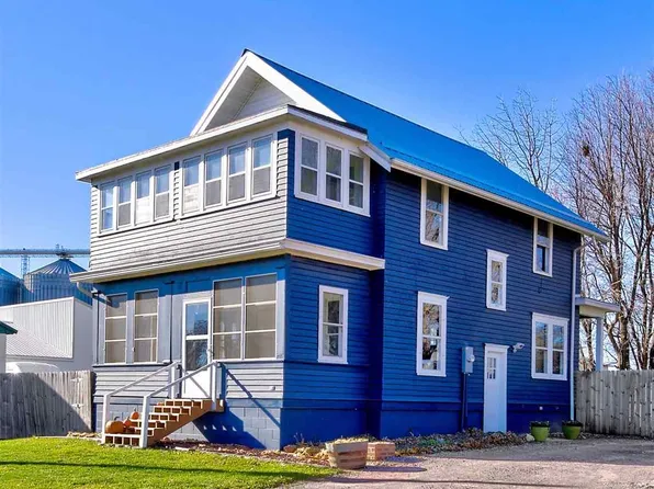 209 County Road 16 N, Comfrey, MN 56019