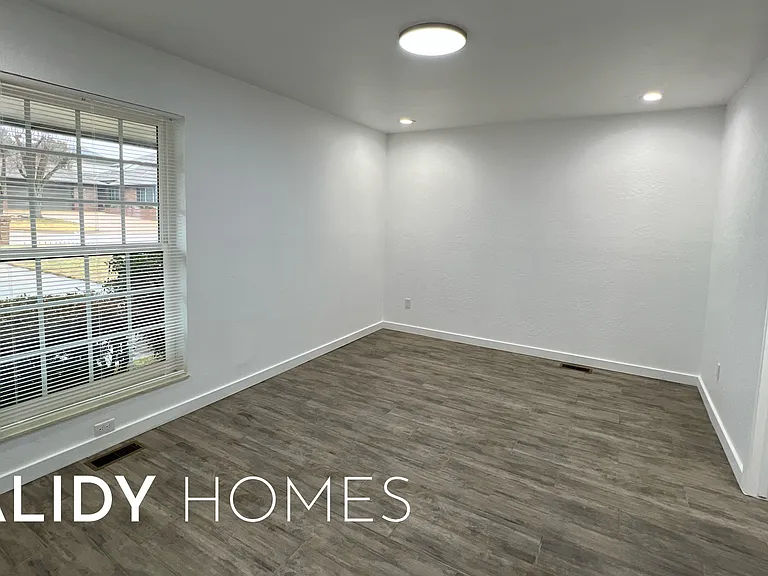 12510 Maple Ridge Rd — Photo 45